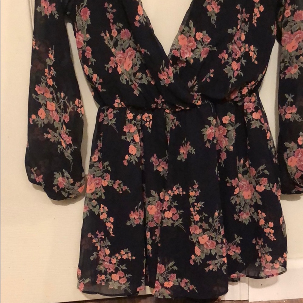 Romper - Picture 2 of 3